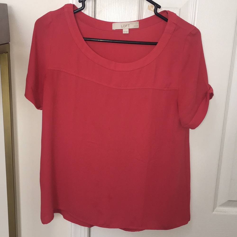 Loft Blouse. XS. Petite. 100% Polyester.